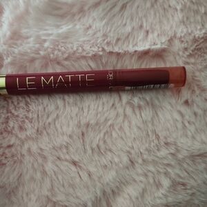 L'Oreal Le Matte Lip Crayon 108 Matter Of Fact